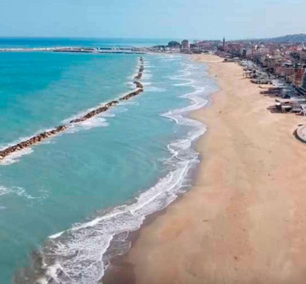La Voce Del Mare 3 Apartment Civitanova Marche Luaran gambar